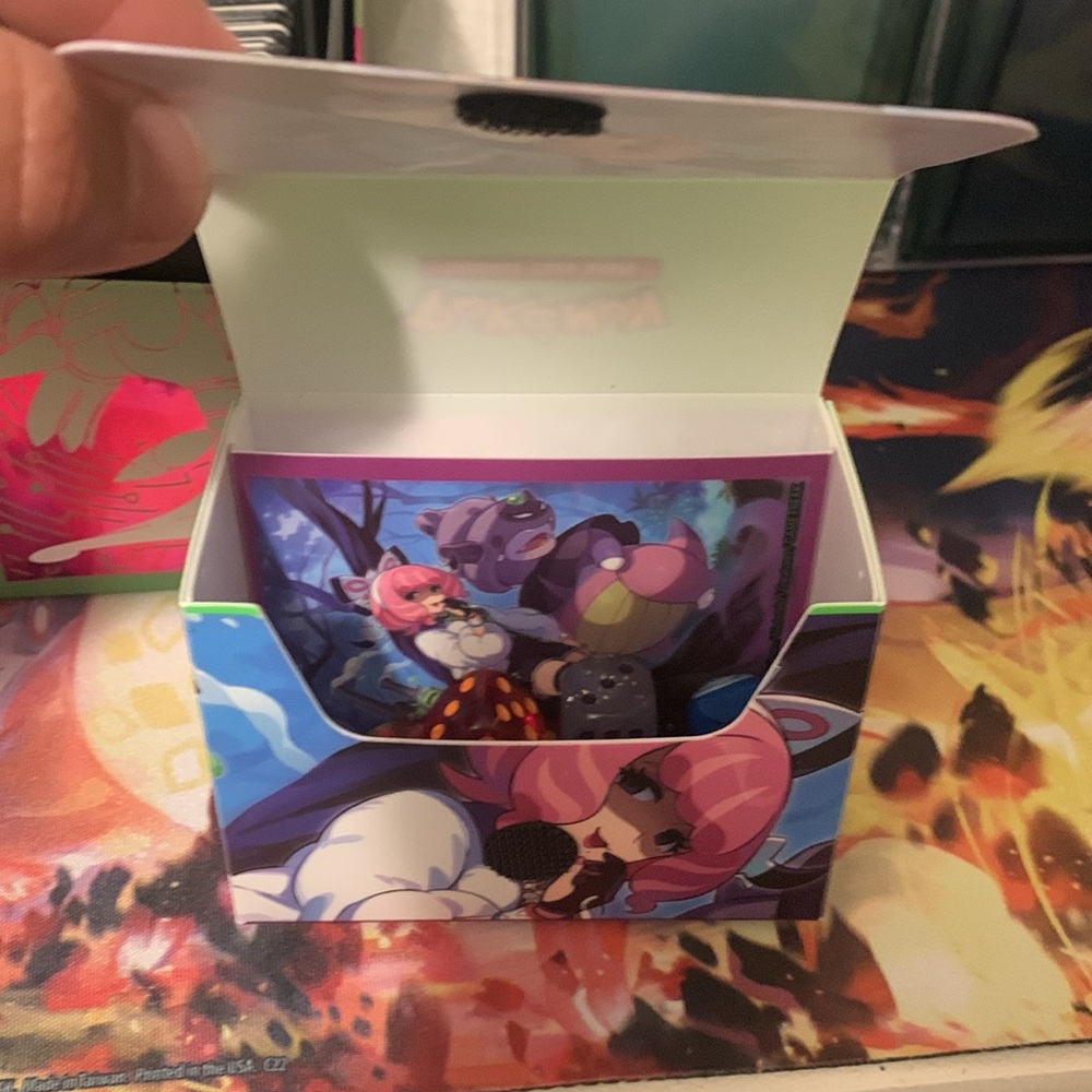 Pokemon deck box - Picture 5 of 5